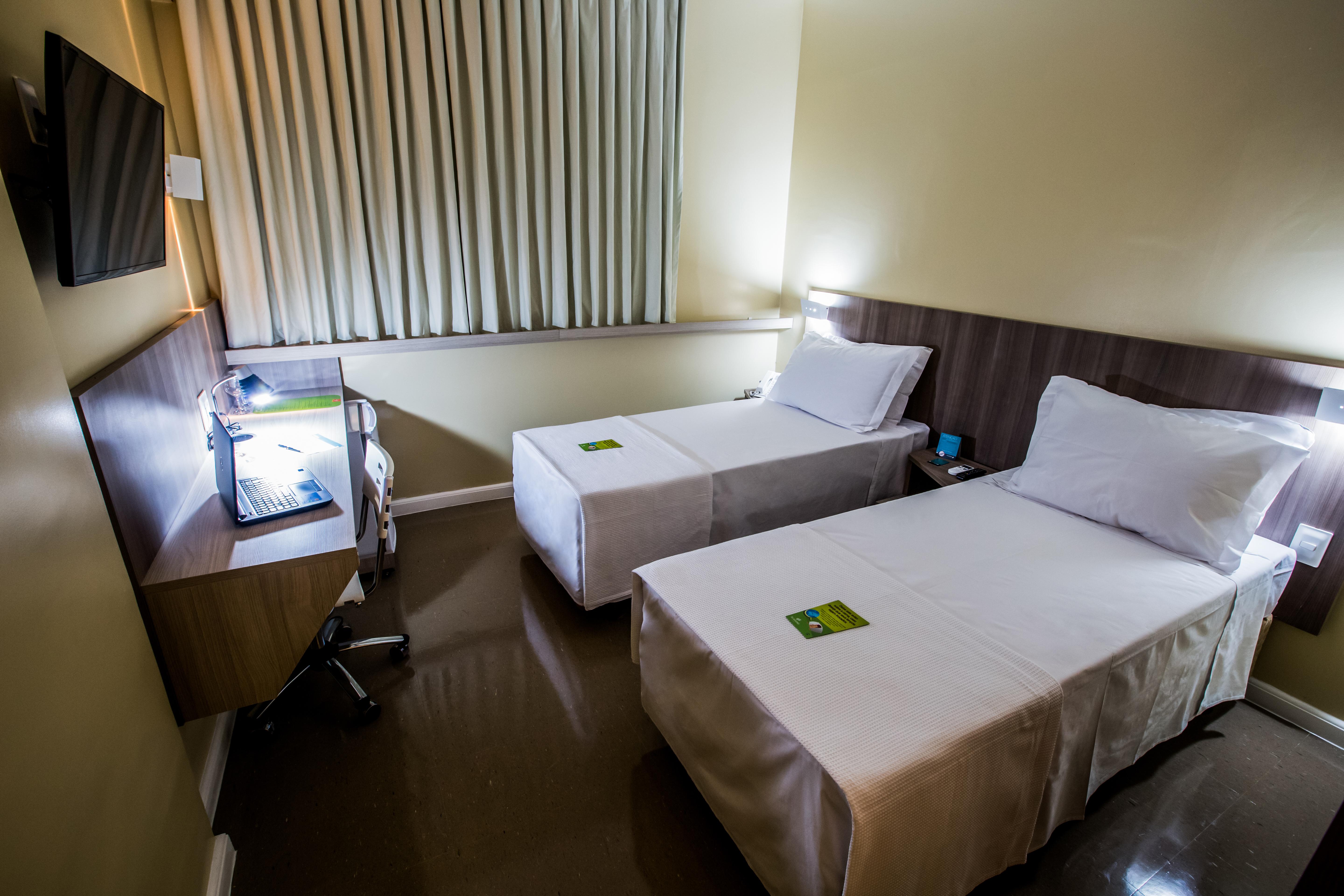 Отель Slim Cuiaba Aeroporto Экстерьер фото